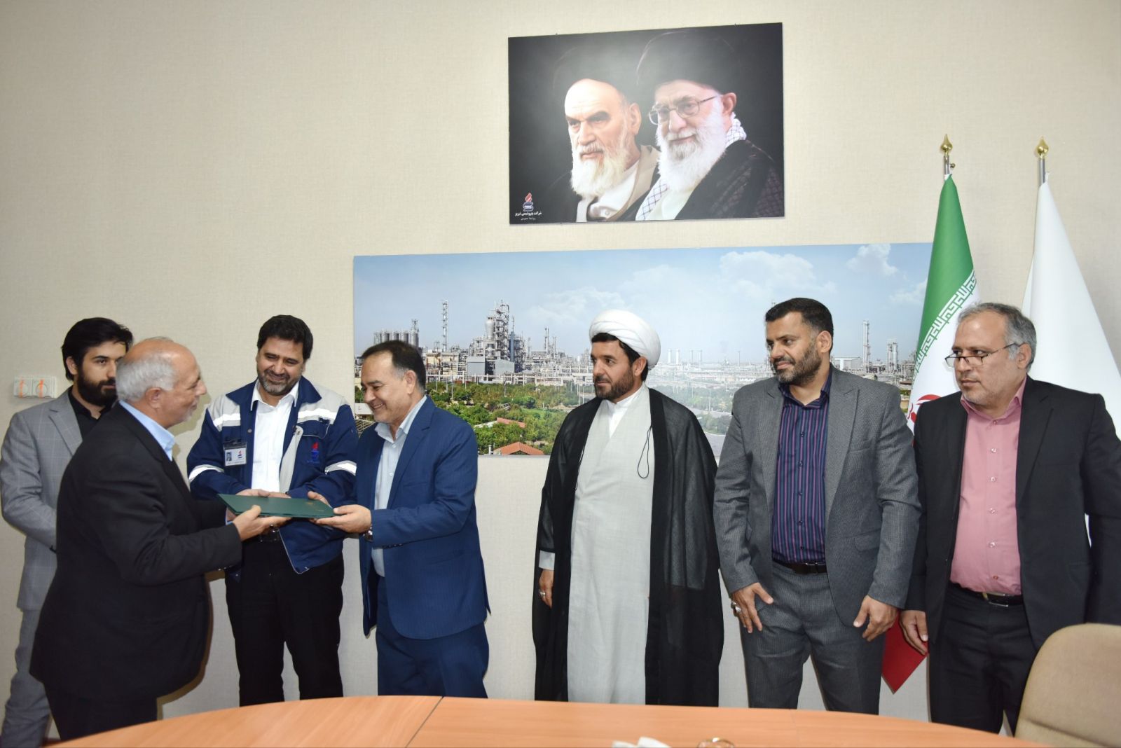 دیدار مشاور وزیر دفاع با مدیرعامل پتروشیمی تبریز