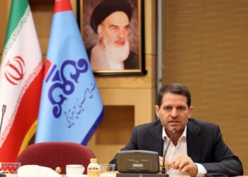 قدردانی مدیرعامل شرکت ملی صنایع پتروشیمی از تلاش کارکنان در روزهای بحران
