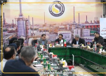 بازدید مدیرکل حفاظت محیط‌زیست استان اصفهان از شرکت نفت سپاهان