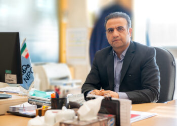 محمد متقی: توسعه صنایع پاییندستی پتروشیمی، کلید تحقق اقتصاد مقاومتی