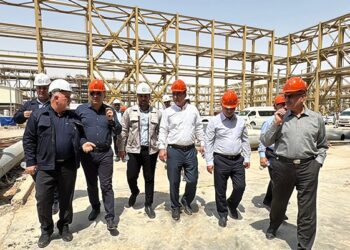 بازدید سران پتروشیمی خلیج‌فارس از شرکت پالایش گاز هویزه