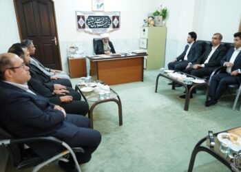 دیدار امام جمعه بوشهر با مدیران پتروشیمی خارگ