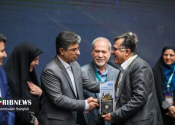 شرکت پتروشیمی سبلان به عنوان یکی از شرکت‌های پیشرو در حوزه صنعت و مدیریت، در چهارمین کنفرانس بین‌المللی اقتصاد، مدیریت و کسب‌وکار که در سالن اجلاس سران برگزار شد، موفق به کسب عنوان «شرکت برگزیده اقتصاد و مدیریت کسب‌وکار» شد.