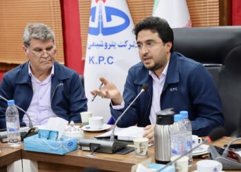 تفاوت واقعیت و حقیقت از نگاه مدیرعامل پتروشیمی خارک در مراسم تجلیل از خبرنگاران