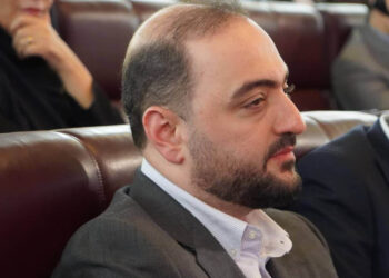 به گزارش مسیرانرژی: شاه‌قلعه تصریح کرد: اعزام کاروان کارکنان صنعت پتروشیمی شاغل در منطقه عسلویه به عتبات عالیات، راه‌اندازی موکب‌های اربعینی در سطح منطقه پارس جنوبی، پشتیانی از موکب‌های تابعه هلدینگ در سطح مرزها و کشور عراق از ویژه برنامه‌های در این منطقه خواهد بود.