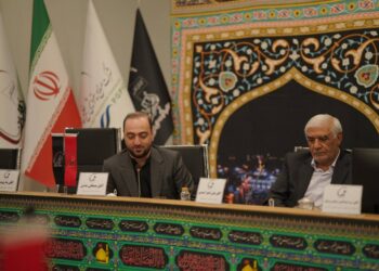 به گزارش مسیرانرژی: مهندس شاه‌قلعه در این خصوص تصریح کرد: شرکت پازارگاد به عنوان بزرگ‌ترین چارتر کننده خطوط هوایی کشور، بزرگ‌ترین سهم در جابجایی کارکنان صنایع در مناطق عملیاتی جنوب کشور و همچنین خدمات رسانی به مردم جامعه محلی را دارد، بطوری که سالیانه با جابجایی قریب به یک میلیون مسافر، توانسته به عنوان یکی از پیشروترین شرکت‌های خدمات دهنده امور مسافرت هوایی مطرح شود.