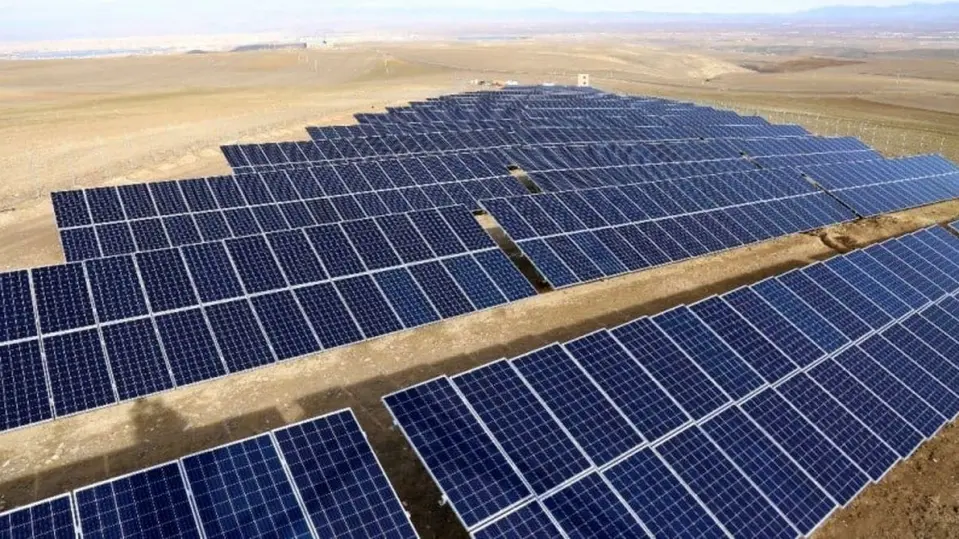 به گزارش مسیر انرژی به نقل از ایرنا، داوود قاسمی روز جمعه در گفت‌وگو با ایرنا افزود تنوع سبد تولید در کنار هوشمندسازی، بهینه‌سازی و مدیریت مصرف، راهبرد اصلی شرکت برق منطقه اصفهان است.