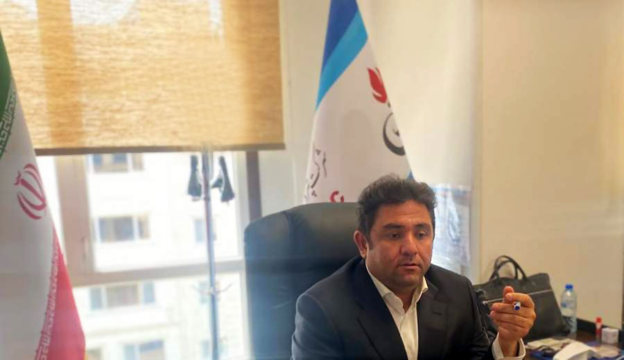 به گزارش مسیرانرژی: با حکم هیئت‌مدیره شرکت پتروشیمی امیرکبیر، علی حیاتی به عنوان مدیرعامل جدید این شرکت منصوب شد.