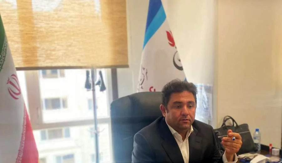 به گزارش مسیرانرژی: با حکم هیئت‌مدیره شرکت پتروشیمی امیرکبیر، علی حیاتی به عنوان مدیرعامل جدید این شرکت منصوب شد.