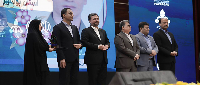 به گزارش مسیرانرژی: ارسلان زارع خطاب به دانش آموزان گفت: حضور در دانشگاه و علم‌آموزی در مراکز آموزش عالی، مرحله‌ای نو از زندگی شماست و رسالت جدیدی بر دوش‌تان گذاشته می‌شود که آینده شما و ایران به آن بستگی دارد.