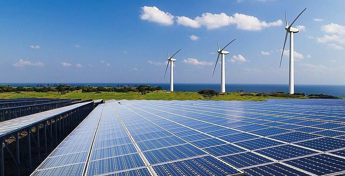 به گزارش مسیر انرژی به نقل از تسنیم، محسن طرزطلب، رییس سازمان ساتبا در حاشیه بیست‌ونهمین کنفرانس بین‌المللی شبکه های توزیع نیروی برق اظهار داشت: تاکنون ظرفیت نیروگاه‌های تجدیدپذیر کشور به بیش از 2700 مگاوات رسیده است و با افزودن نیروگاه‌های خورشیدی پشت‌بامی که هدفگذاری شده به ظرفیت 1000 مگاوات برسد، توسعه انرژی‌های پاک در کشور با سرعت و گستره بیشتری ادامه خواهد یافت.