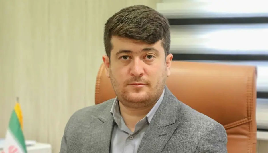 به گزارش مسیرانرژی سید جواد فلاحیان، مدیرعامل پادجم در مردادماه برکنار و قاسم زینلی‌نژاد سرپرست این شرکت شد و کمی بعد مسعود اکبری سامانی جای زینلی‌نژاد را گرفت و حدود سه ماه است که پادجم بدون مدیرعامل است.