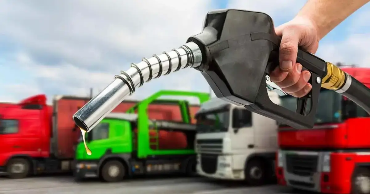 به گزارش مسیر انرژی، با توجه به پایین بودن قیمت حامل‌های انرژی و اختلاف قیمت بین نرخ سهمیه‌ای و نرخ واقعی آن، قاچاق فرآورده‌های نفتی افزایش یافته است.