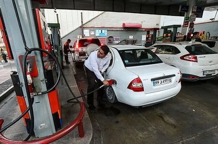 به گزارش مسیر انرژی به نقل از ایسنا، استان‌های تهران، خراسان رضوی، فارس، اصفهان و کرمان به‌ترتیب با آمار مصرف ۱۸۸۴، ۸۶۹.۵، ۸۵۷، ۸۱۷ و ۵۸۶.۴ میلیون لیتر در دوره سه ماهه تابستان امسال، بالاترین سهم مصرف در بین استان‌های کشور را دارند.