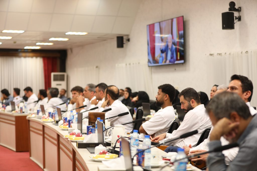 به گزارش مسیرانرژی: کاروان‌های کارکنان صنعت پتروشیمی از ۱۷ آبان ماه لغایت پایان آذرماه از طریق مرزهای هوایی استان‌های بوشهر ، فارس، خوزستان و تهران به مکه مکرمه و مدینه منوره اعزام می شوند.