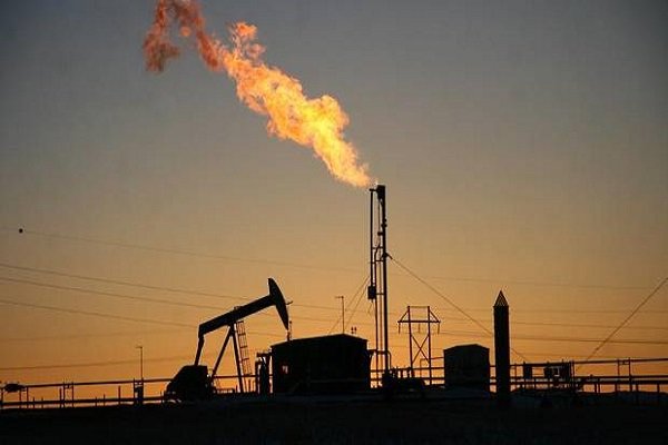 به گزارش مسیر انرژی به نقل از شرکت ملی نفت ایران، حمید بورد در نهمین گردهمایی رؤسای اچ‌اس‌ئی این شرکت با تأکید بر ضرورت تسریع در اجرای نقشه راه اچ‌اس‌ئی گفت: ترسیم این نقشه نشان می‌دهد ما به‌خوبی بر چالش‌ها، کمبودها و راه‌حل‌های موجود اشراف داریم و جای امیدواری است که مدیران و همکاران حوزه اچ‌اس‌ئی از دانش و توانمندی کافی برخوردارند.