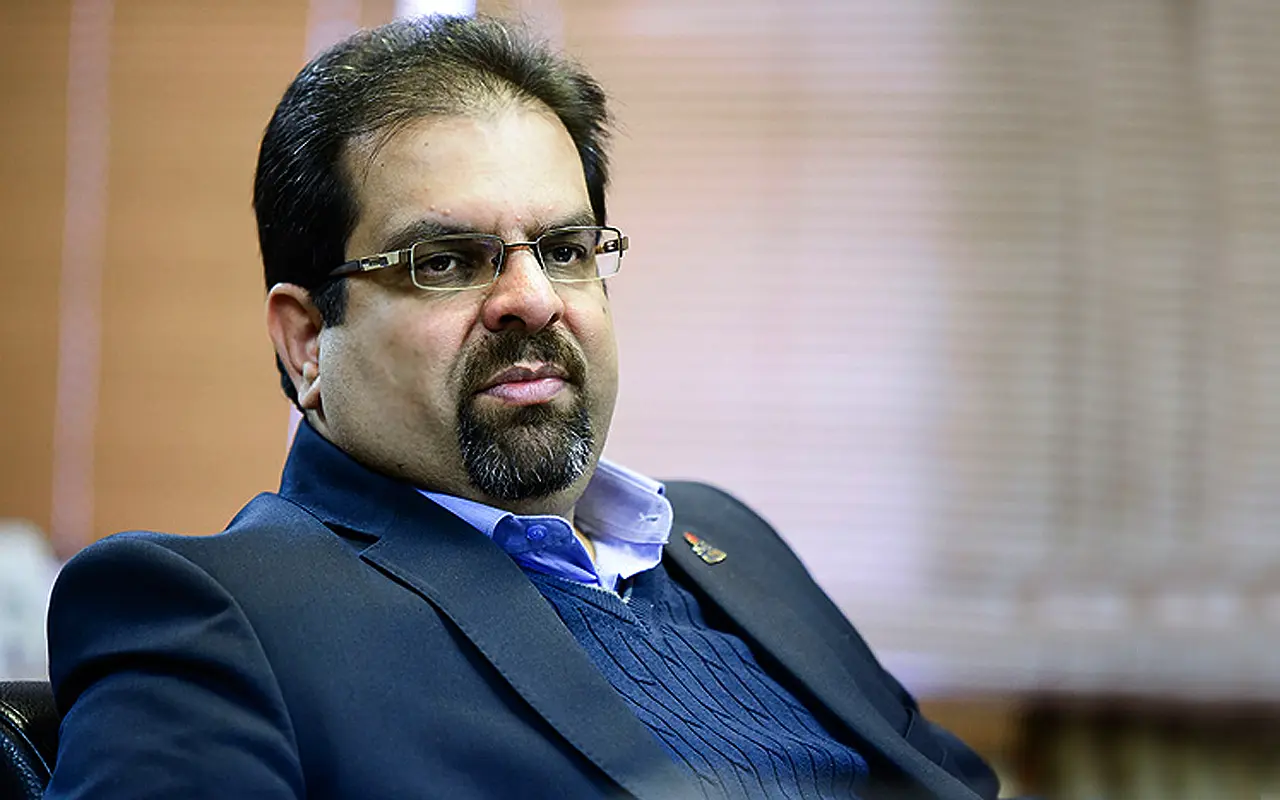 به گزارش مسیر انرژی به نقل از مهر، سعید توکلی مدیر عامل شرکت ملی گاز در رابطه با پرداخت مطالبات سازمان هدفمندی گفت: خوشبختانه امسال یکی از سال‌هایی بوده که شرکت ملی گاز یکی از بیشترین وصول‌ها را داشته است اما وصول گاز بها و مطالبات صرف منابع هدفمندی می‌شود و در قانون بودجه اقدامی که امسال قانونگذار انجام داده است برای تأخیر در پرداخت متناسب با قانون مالیات‌های مستقیم ماده ۱۹۰ میزانی برای تأخیر تادیه تدوین کرد که میزان ۲.۵ درصد در نظر گرفت.