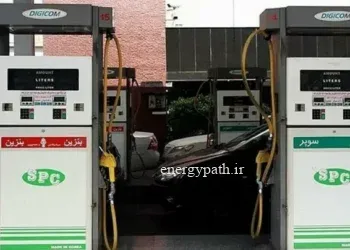 به گزارش مسیر انرژی به نقل ازایسنا، امروز محمد نظیفی ـ مدیرعامل بورس انرژی ایران ـ با اعلام این‌که به زودی بنزین سوپر در بورس انرژی عرضه خواهد شد به در تشریح سازوکار عرضه بنزین ویژه وارداتی (بنزین سوپر) پرداخت و گفت: دو شرکت موفق به پذیرش محموله بنزین خود در بورس انرژی شده‌اند. قیمت بنزین ویژه (سوپر) میزان عرضه و تقاضا تعیین می‌کند.
