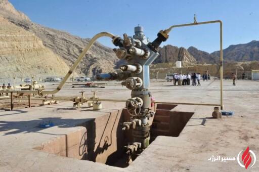 به گزارش مسیر انرژی به نقل از شرکت ملی نفت ایران، حمید بورد، مدیرعامل شرکت ملی نفت ایران امروز (دوشنبه، سوم آذر) در ادامه برنامه‌ریزی‌ها برای عبور ایمن از زمستان و افزایش تولید گاز با حضور در میدان گازی خارتنگ در مرز بوشهر و فارس، از تلاش‌های کارکنان نفت مناطق مرکزی قدردانی کرد.