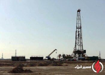 به گزارش مسیر انرژی به نقل از مهر، پمپ‌های درون‌چاهی همراه با متعلقات و لوازم جانبی مورد نیاز در حال ورود به میدان آزادگان جنوبی بوده و هم‌زمان دستگاه حفاری سیار(Truck Mounted Rig) نیز در پی برگزاری مناقصه تأمین دکل و با برنامه‌ریزی دقیق، در موقعیت عملیاتی در حال استقرار است.