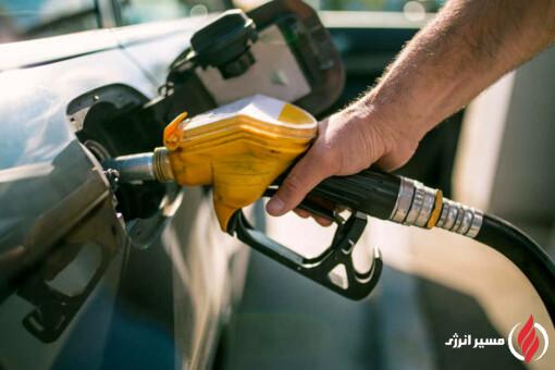 به گزارش مسیر انرژی به نقل از تسنیم، از روز شنبه 22 آذرماه، مصوبه دولت درباره اصلاح قیمت و شیوه توزیع بنزین وارد مرحله اجرا میشود؛ تصمیمی که طی هفتههای اخیر بحثهای گستردهای در فضای کارشناسی و افکار عمومی ایجاد کرده است.