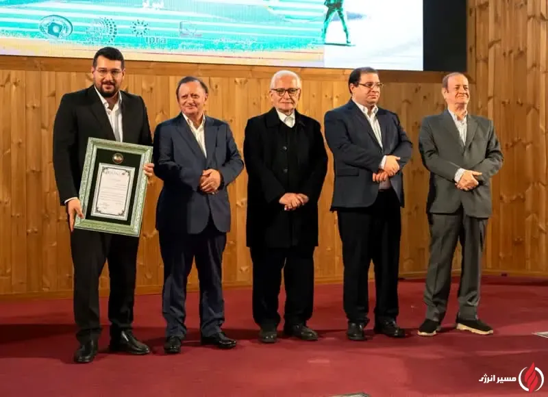 به گزارش مسیر انرژی به نقل از روابط عمومی شرکت پتروشیمی تبریز؛ بر اساس اعلام هیئت داوران، نوآوریهای عملیاتی و گسترش دامنه فعالیتهای رسانهای، انسجام بخشی به برنامههای ارتباطی، و ارائه مستندات جامع از شاخصترین دلایل انتخاب این روابط عمومی عنوان شده است؛ مجموعه اقداماتی که علاوهبر ایجاد شفافیت، به ارتقای کیفیت ارتباطات داخلی و بیرونی شرکت نیز منجر شده و ساختار روابط عمومی پتروشیمی تبریز را در موقعیتی ممتاز قرار داده است.