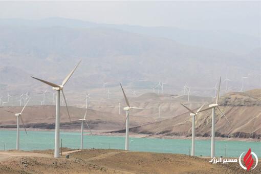 به گزارش مسیر انرژی به نقل از تسنیم، محسن طرزطلب، رییس سازمان ساتبا در مراسم آغاز بهره‌برداری از 445 مگاوات نیروگاه خورشیدی جدید اظهار داشت: رکورد بهره‌برداری همزمان از نیروگاه‌های خورشیدی امروز شکسته شده و متوسط رشد ماهانه نیروگاه‌های خورشیدی، در ماه‌های آینده به بیش از 700 مگاوات خواهد رسید.