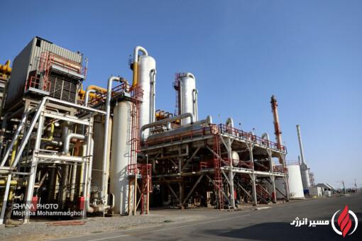 به گزارش مسیر انرژی به نقل از شرکت ملی گاز ایران، یحیی فیضی با اشاره به اینکه کارکنان پالایشگاه گاز شهید هاشمی‌نژاد با تلاش شبانه‌روزی در آمادگی کامل برای خدمت‌رسانی به هموطنان هستند، گفت: طبق برنامه، تولید و ارسال گاز در این پالایشگاه به‌صورت پایدار ادامه دارد و تمام واحدهای عملیاتی، فرآیندی و پشتیبانی پالایشگاه در این روزهای سرد سال در حالت آماده‌باش قرار دارند تا فرآیند تولید و ارسال گاز به خطوط سراسری بدون وقفه ادامه یابد.