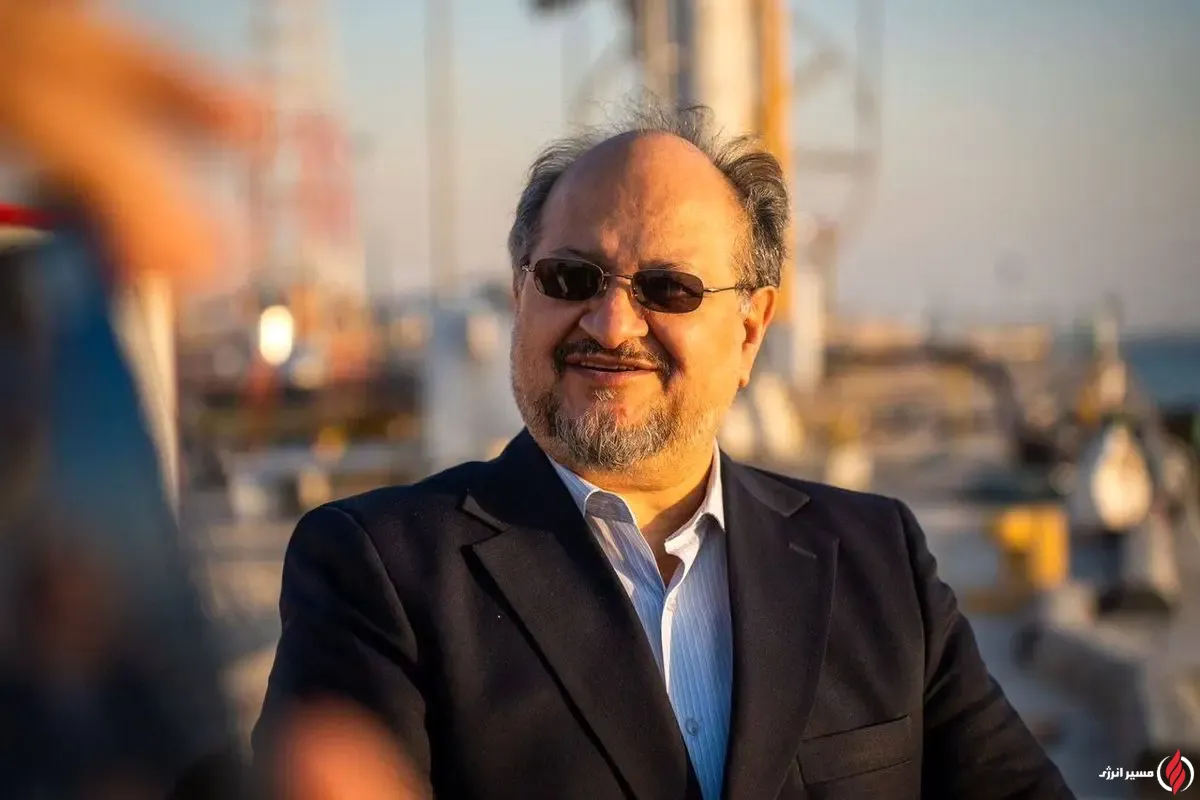 به گزارش مسیر انرژی به نقل از تسنیم، محمد شریعتمداری با بیان اینکه افزایش تولید، سودآوری، تکمیل طرح‌های دارای اولویت هلدینگ از اولویت‌های شرکت پتروشیمی خلیج‌فارس محسوب می‌شود، از تحقق 103.3 درصد تولید محصول و 105.7 درصد فروش و ثبت یک رکورد عملکردی این هلدینگ در طول فعالیتش خبر داد.