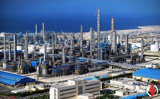 به گزارش مسیر انرژی به نقل از تسنیم، امروز دوشنبه اول دی‌ماه، مجموعا 600,000,000 سهم معادل 5 درصد از سهام شرکت پتروشیمی اروند با نماد «اروند» در بازار سرمایه عرضه شد.