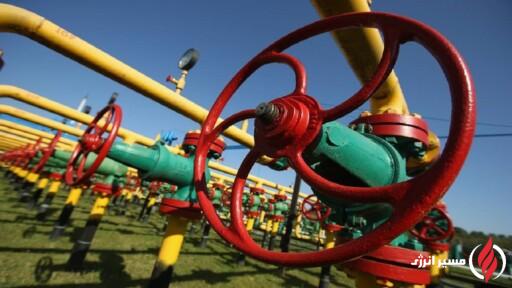 به گزارش مسیر انرژی به نقل از ایسنا، ترکیه پس از سال‌ها تحریم‌های غربی علیه روسیه، آخرین بازار بزرگ گاز طبیعی مسکو در اروپا مانده است. این کشور در مجموع ۲۲ میلیارد متر مکعب گاز تحت قراردادهای گازپروم که در پایان سال منقضی می‌شوند، وارد می‌کند که کمتر از ۴۰ درصد از کل ترکیب گاز ترکیه بوده و نسبت به بیش از ۵۰ درصد در سال ۲۰۱۸، کاهش یافته است.