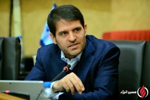 به گزارش مسیر انرژی به نقل از ایلنا، حسن عباس زاده در اولین همایش سرمایه گذاران صنعت پتروشیمی با بیان اینکه ۷۰ درصد محصولات پتروشیمی صادر می‌شود، اظهار داشت: در برنامه هفتم توسعه و تکمیل زنجیره ارزش هدف گذاری شده اما چالش بزرگ ما برای رسیدن به تولید ۱۳۱ میلیون تن؛ تامین خوراک پایدار است.