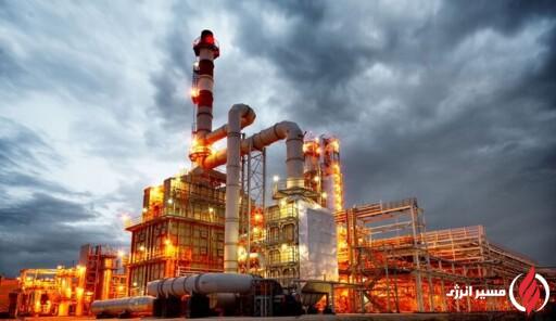 به گزارش مسیر انرژی به نقل از وزارت نفت، حسن عباس‌زاده در نشست هم‌اندیشی وزیر نفت با فعالان صنعت پتروشیمی به مناسبت هشتم دی، روز صنعت پتروشیمی با تبریک اعیاد مبارک ماه رجب و ولادت مولای متقیان حضرت علی (ع) بیان کرد: معتقدیم حلقه ایجاد ارزش افزوده که مورد تأیید مقام معظم رهبری است در صنعت پتروشیمی محقق می‌شود.