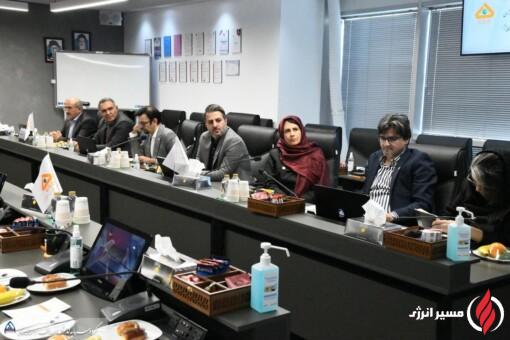 به گزارش مسیرانرژی به نقل از روابط عمومی گروه سرمایه‌گذاری اهداف، نشست هم‌اندیشی روابط عمومی‌های گروه سرمایه‌گذاری اهداف، شرکت مهندسی و ساختمان صنایع نفت و شرکت طراحی و مهندسی صنایع انرژی، با هدف بهره‌گیری حداکثری از ظرفیت‌ها و قابلیت‌های واحدهای روابط عمومی و تبیین نقش سازنده آن‌ها در تقویت تعاملات درون‌گروهی میان هلدینگ‌ها و شرکت‌های زیرمجموعه برگزار شد.