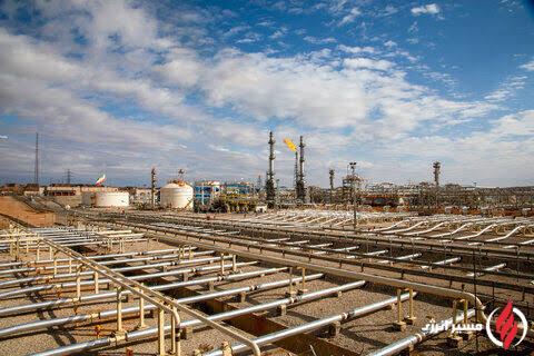 توسعه فاز دوم میدان نفتی آذر کلید خورد