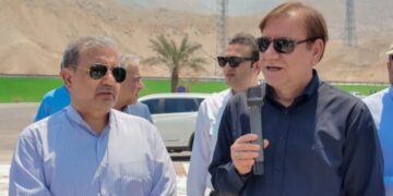 استاندار بوشهر: پروژه سامان‌دهی سه‌راه پتروشیمی گره ترافیکی عسلویه را باز کرد