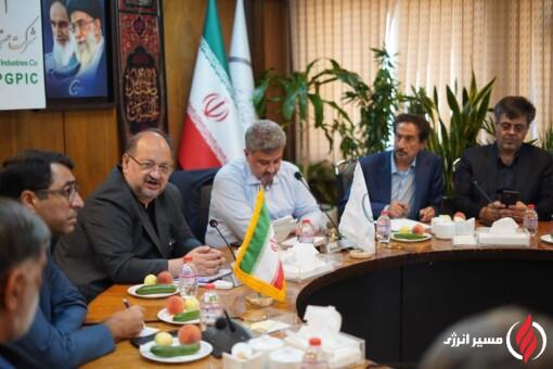 آینده تأمین برق صنعت پتروشیمی؛ شریعتمداری و رجبی مشهدی در جلسه بررسی قراردادها
