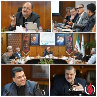 برگزاری نشست بررسی مسیرهای تامین برق مجتمعهای منطقه ویژه پتروشیمی ماهشهر به میزبانی هلدینگ خلیج فارس