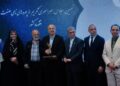 تندیس زرین «چهره‌های نامی صنعت و اقتصاد کشور» بر دستان مدیرعامل پتروشیمی فن‌آوران